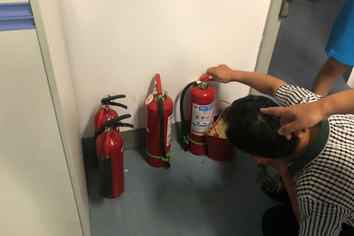 生科院開展&ldquo;安全生產月&rdquo;實驗室和危化品專項檢查