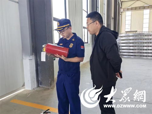 海陽(yáng)市消防救援大隊(duì)開(kāi)展滅火器消防產(chǎn)品質(zhì)量專項(xiàng)監(jiān)督檢查